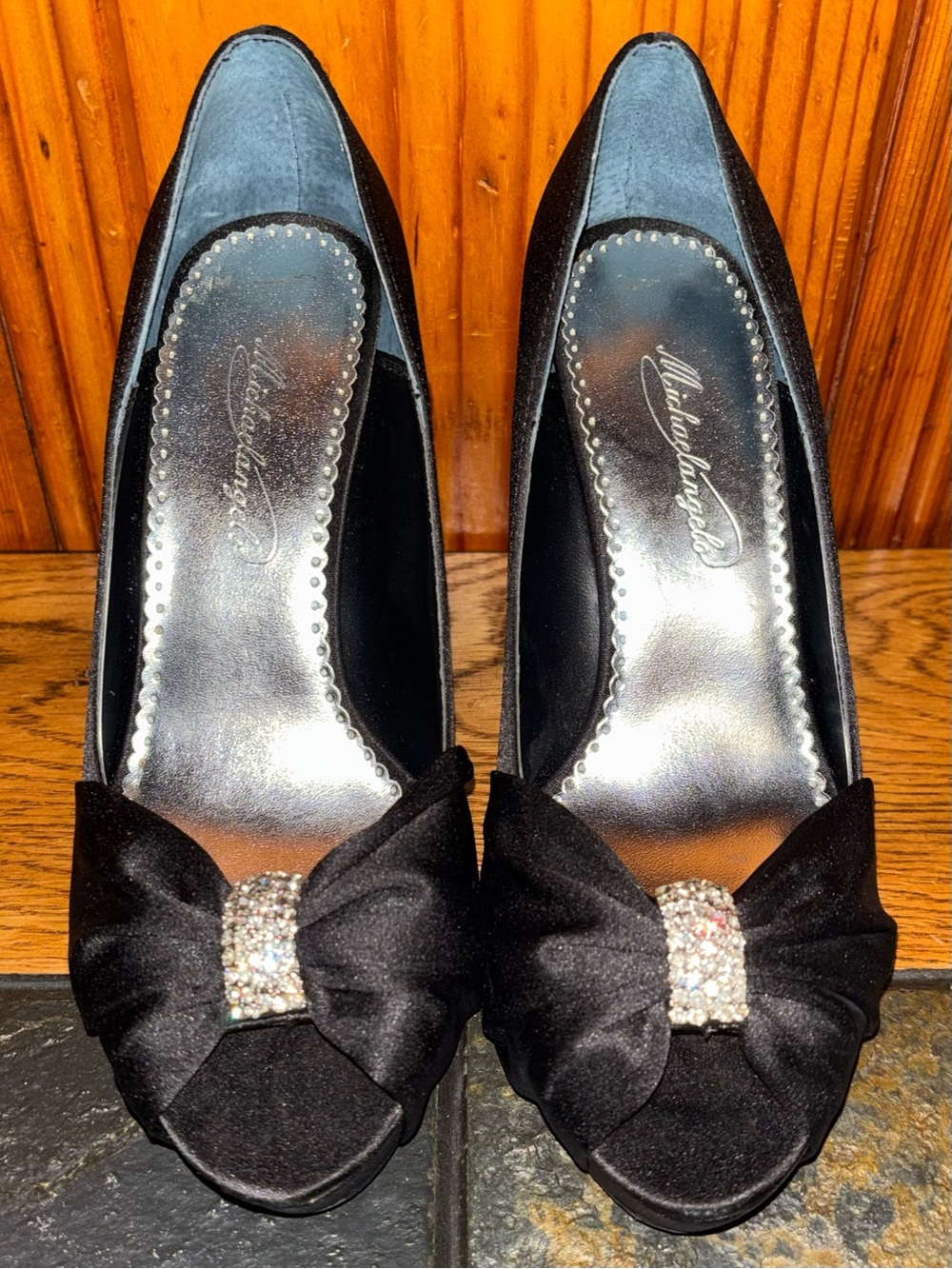 Michaelangelo Women’s Diana Black Satin Peep Toe Bow Rhinestone Heels 7.5M New